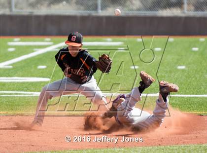 Thumbnail 2 in Gallup @ Miyamura photogallery.