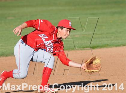 Thumbnail 1 in East Bakersfield @ Tehachapi photogallery.