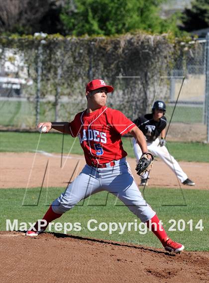 Thumbnail 1 in East Bakersfield @ Tehachapi photogallery.