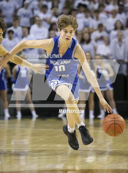 Thumbnail 2 in Highlands vs Covington Catholic (ninth region championship) photogallery.