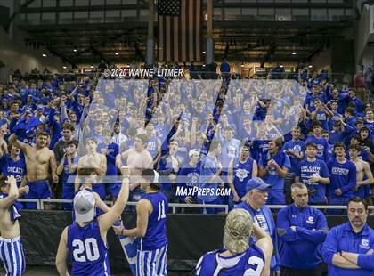 Thumbnail 3 in Highlands vs Covington Catholic (ninth region championship) photogallery.