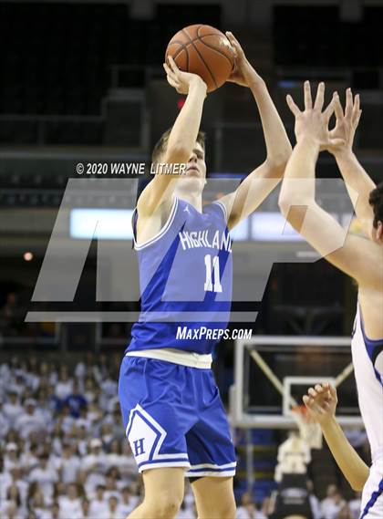 Thumbnail 3 in Highlands vs Covington Catholic (ninth region championship) photogallery.