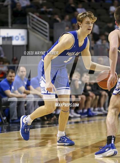 Thumbnail 1 in Highlands vs Covington Catholic (ninth region championship) photogallery.