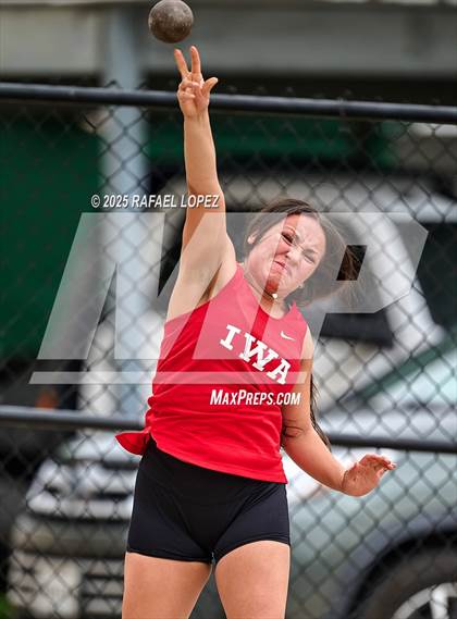 Thumbnail 1 in Eagle No Tax Relays (Shot Put) photogallery.