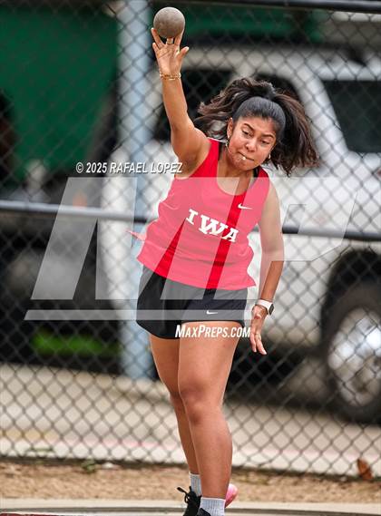 Thumbnail 2 in Eagle No Tax Relays (Shot Put) photogallery.
