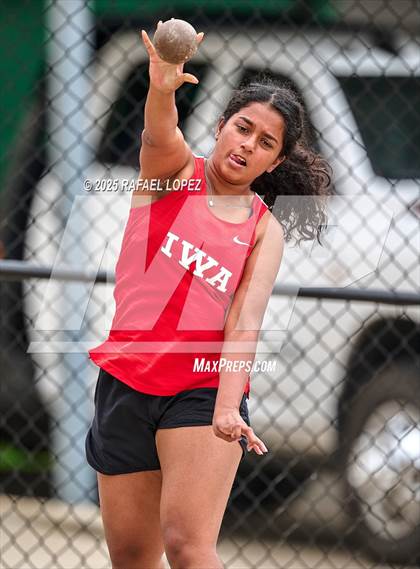 Thumbnail 3 in Eagle No Tax Relays (Shot Put) photogallery.