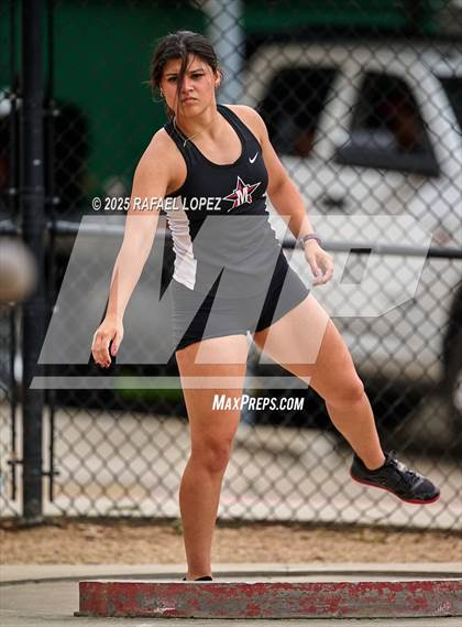 Thumbnail 3 in Eagle No Tax Relays (Shot Put) photogallery.