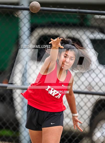 Thumbnail 3 in Eagle No Tax Relays (Shot Put) photogallery.