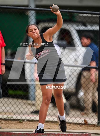 Thumbnail 3 in Eagle No Tax Relays (Shot Put) photogallery.