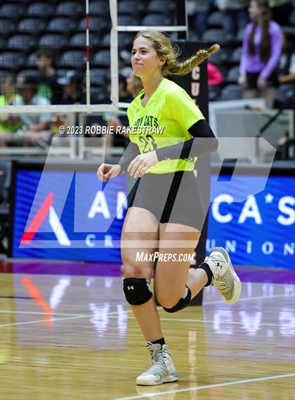 Thumbnail 3 in Blum vs. Neches (UIL 1A Volleyball Semifinal) photogallery.