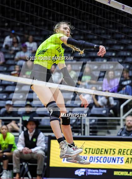 Thumbnail 1 in Blum vs. Neches (UIL 1A Volleyball Semifinal) photogallery.