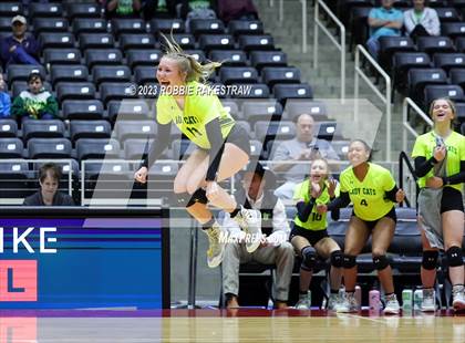 Thumbnail 3 in Blum vs. Neches (UIL 1A Volleyball Semifinal) photogallery.