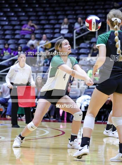 Thumbnail 1 in Blum vs. Neches (UIL 1A Volleyball Semifinal) photogallery.