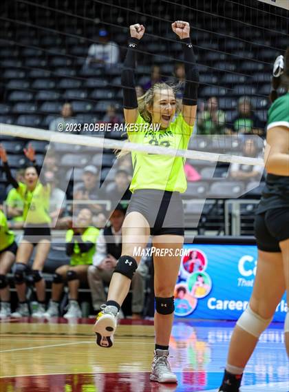 Thumbnail 3 in Blum vs. Neches (UIL 1A Volleyball Semifinal) photogallery.
