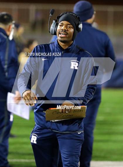 Thumbnail 2 in El Camino Real vs. Reseda (CIF LACS D1 Final) photogallery.
