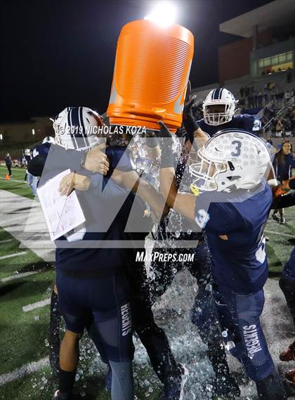 Thumbnail 2 in El Camino Real vs. Reseda (CIF LACS D1 Final) photogallery.