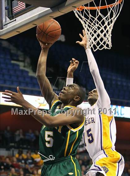 Thumbnail 3 in Career vs. Trinity Catholic (CIAC Class M Final) photogallery.