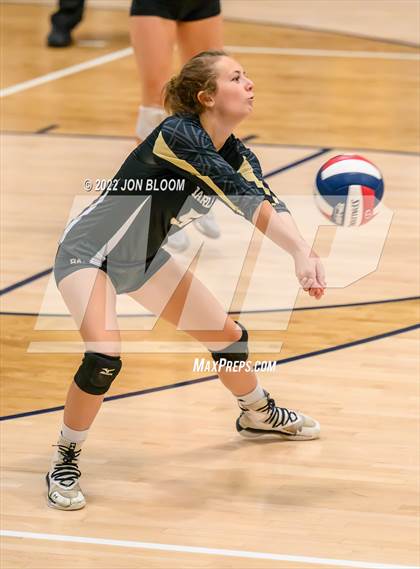 Thumbnail 3 in Bristol Central vs. Joel Barlow (CIAC Class L Final) photogallery.