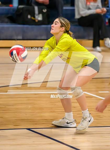 Thumbnail 3 in Bristol Central vs. Joel Barlow (CIAC Class L Final) photogallery.
