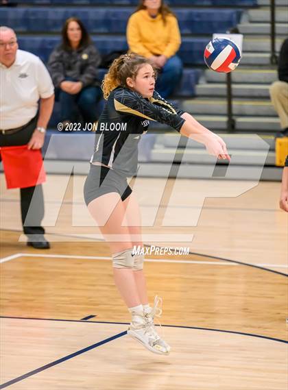Thumbnail 3 in Bristol Central vs. Joel Barlow (CIAC Class L Final) photogallery.