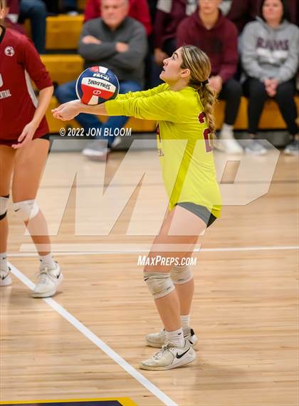 Thumbnail 3 in Bristol Central vs. Joel Barlow (CIAC Class L Final) photogallery.