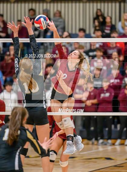 Thumbnail 3 in Bristol Central vs. Joel Barlow (CIAC Class L Final) photogallery.