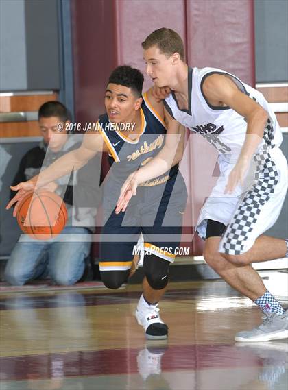 Thumbnail 1 in Rancho Mirage vs Westbury Christian (Rancho Mirage Holiday Invitational) photogallery.