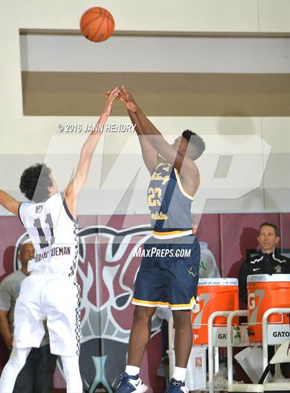 Thumbnail 2 in Rancho Mirage vs Westbury Christian (Rancho Mirage Holiday Invitational) photogallery.