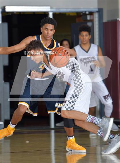Thumbnail 3 in Rancho Mirage vs Westbury Christian (Rancho Mirage Holiday Invitational) photogallery.