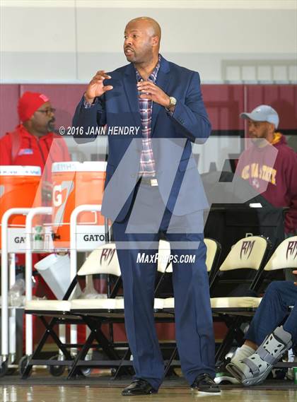 Thumbnail 1 in Rancho Mirage vs Westbury Christian (Rancho Mirage Holiday Invitational) photogallery.