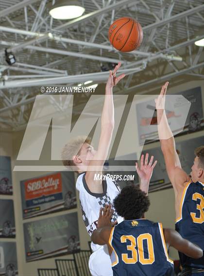 Thumbnail 1 in Rancho Mirage vs Westbury Christian (Rancho Mirage Holiday Invitational) photogallery.