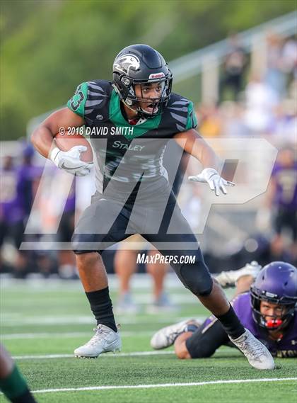 Thumbnail 3 in North Kansas City vs Staley - Jamboree photogallery.