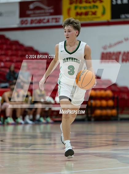 Thumbnail 1 in Timbo vs Yellville-Summit (Arvest Tournament) photogallery.