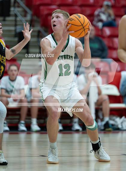 Thumbnail 2 in Timbo vs Yellville-Summit (Arvest Tournament) photogallery.