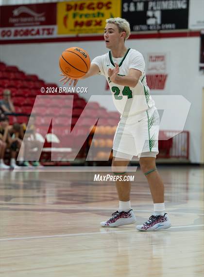 Thumbnail 1 in Timbo vs Yellville-Summit (Arvest Tournament) photogallery.