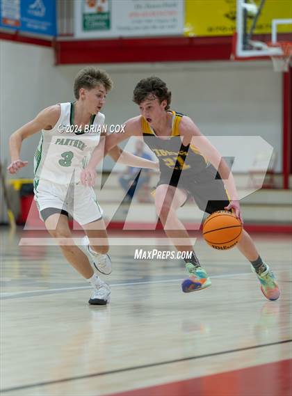 Thumbnail 2 in Timbo vs Yellville-Summit (Arvest Tournament) photogallery.