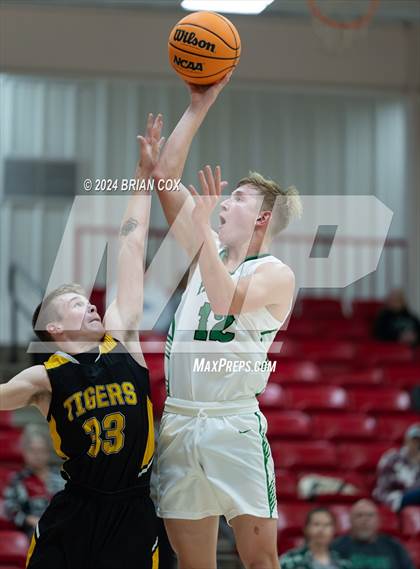 Thumbnail 3 in Timbo vs Yellville-Summit (Arvest Tournament) photogallery.