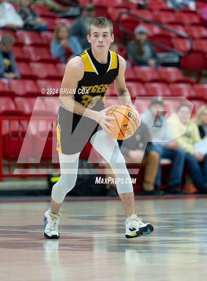 Thumbnail 3 in Timbo vs Yellville-Summit (Arvest Tournament) photogallery.