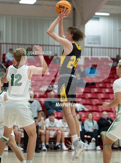 Thumbnail 1 in Timbo vs Yellville-Summit (Arvest Tournament) photogallery.
