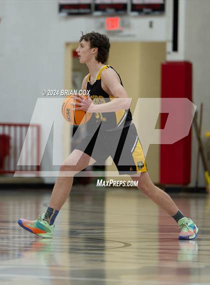 Thumbnail 2 in Timbo vs Yellville-Summit (Arvest Tournament) photogallery.