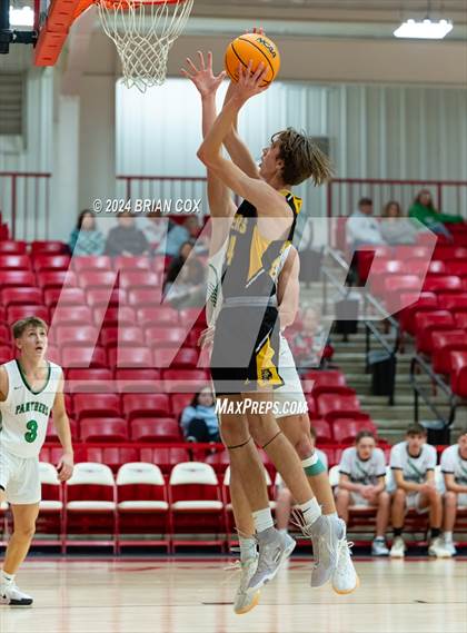 Thumbnail 1 in Timbo vs Yellville-Summit (Arvest Tournament) photogallery.