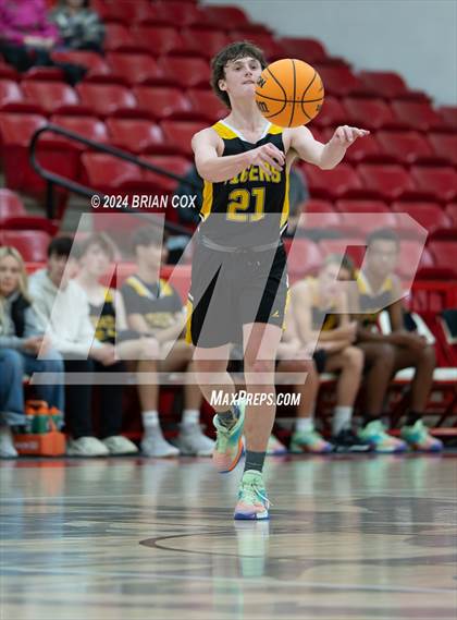 Thumbnail 1 in Timbo vs Yellville-Summit (Arvest Tournament) photogallery.
