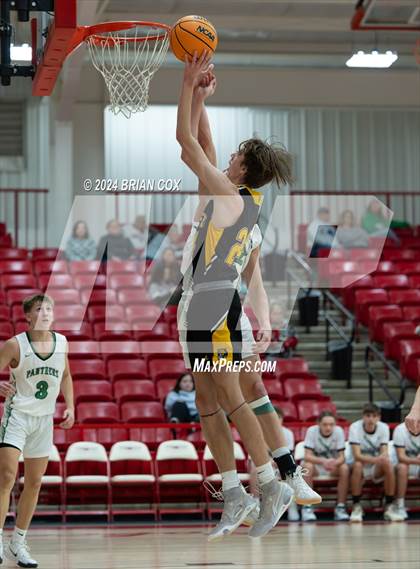 Thumbnail 2 in Timbo vs Yellville-Summit (Arvest Tournament) photogallery.