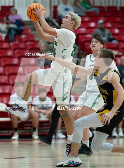 Thumbnail 3 in Timbo vs Yellville-Summit (Arvest Tournament) photogallery.