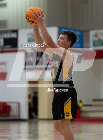 Thumbnail 1 in Timbo vs Yellville-Summit (Arvest Tournament) photogallery.