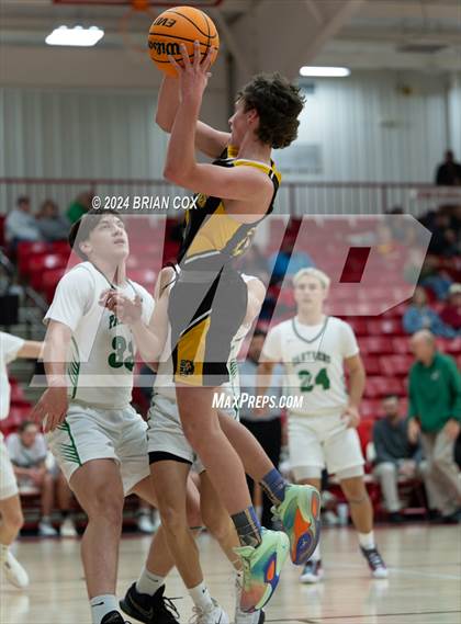 Thumbnail 2 in Timbo vs Yellville-Summit (Arvest Tournament) photogallery.