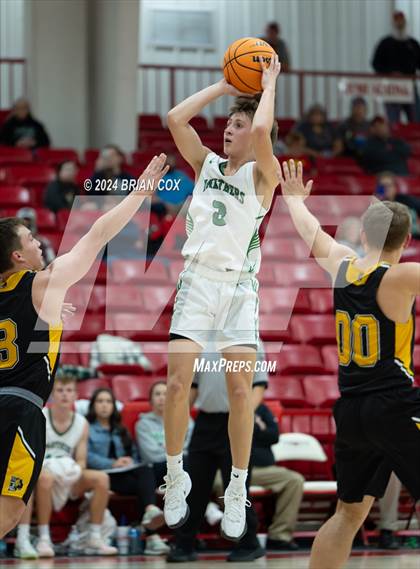 Thumbnail 1 in Timbo vs Yellville-Summit (Arvest Tournament) photogallery.