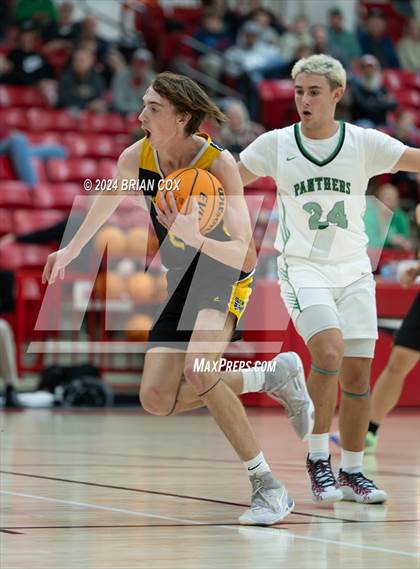 Thumbnail 3 in Timbo vs Yellville-Summit (Arvest Tournament) photogallery.