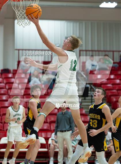 Thumbnail 1 in Timbo vs Yellville-Summit (Arvest Tournament) photogallery.