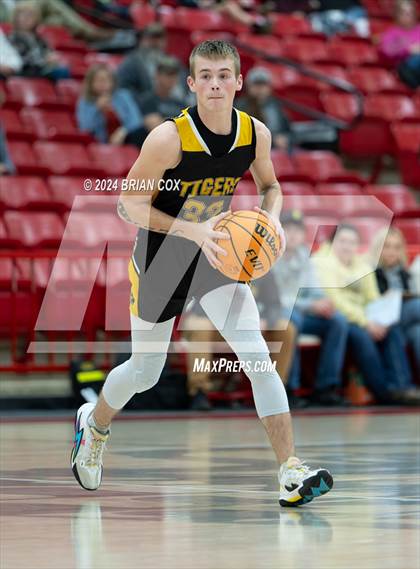 Thumbnail 1 in Timbo vs Yellville-Summit (Arvest Tournament) photogallery.